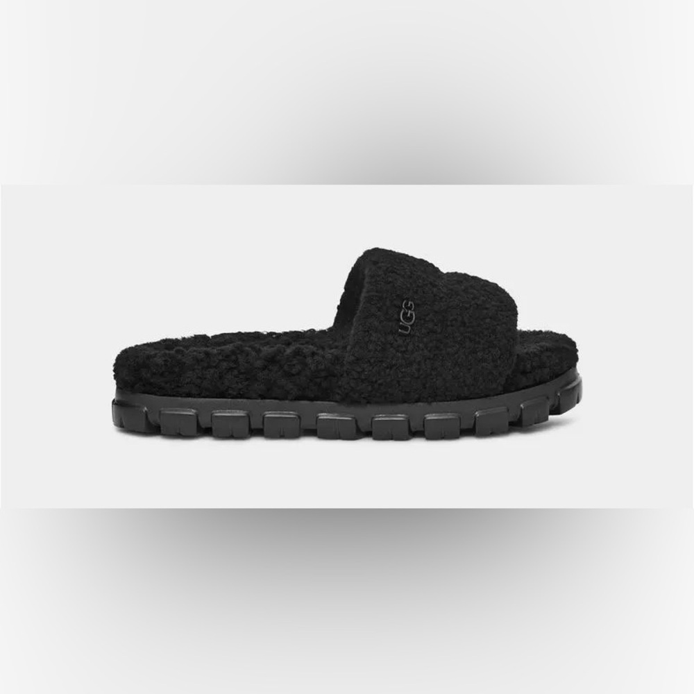 UGG® Cozetta Curly Genuine Shearling Slide Slipper (Women) size 7